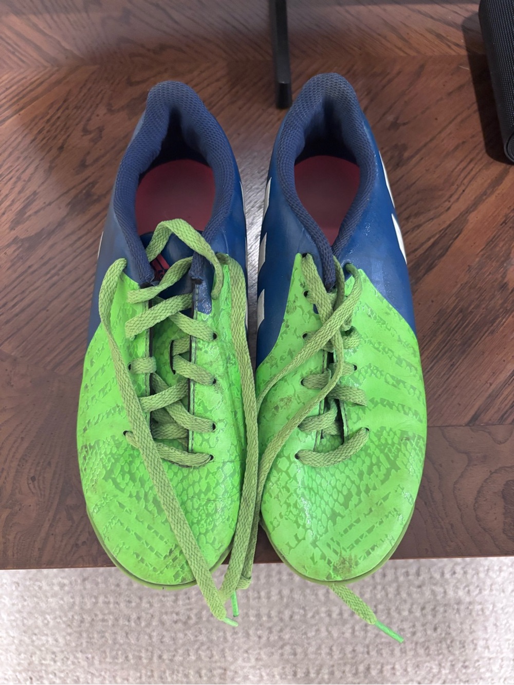 adidas Predito Instinct Indoor Soccer Shoes Youth 3.5
